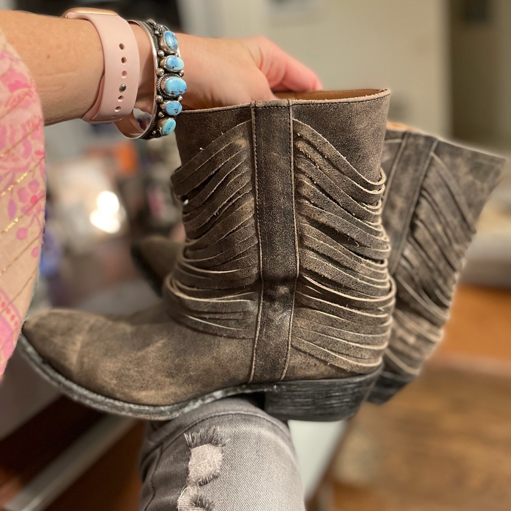 Cool Matisse fringe rugged cowboy boots, leather